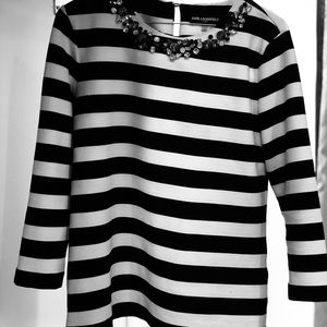 Karl Lagerfeld size Small jewel top. 💎 💎💎